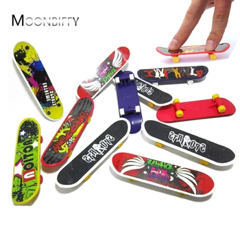 1pc Creatief Afdrukken Professionele Plastic Vinger Skateboard Mini Vinger Planken Skate Truck Vinger Skateboard Voor Kid Speelgoed